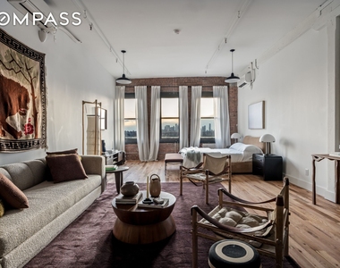 239 Banker Street - Photo Thumbnail 5