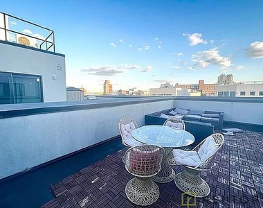 854 Metropolitan Avenue - Photo Thumbnail 6