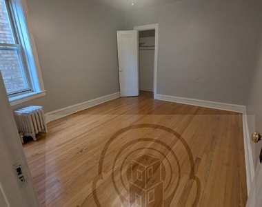 3438 West Foster Avenue - Photo Thumbnail 2