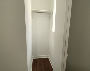 2034 N Kedvale Avenue - Photo Thumbnail 8