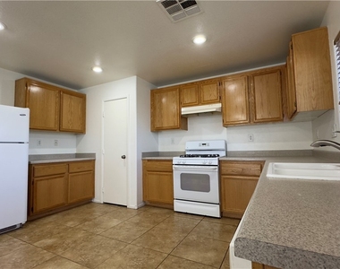 8904 Promised Land Avenue - Photo Thumbnail 13