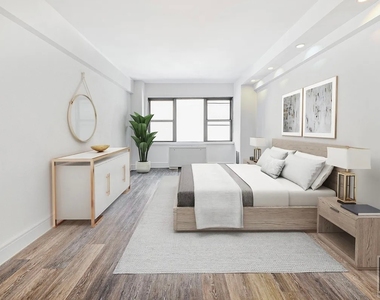 East 63rd Street - Photo Thumbnail 2
