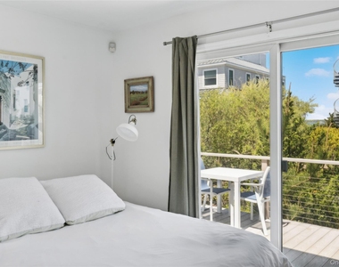 846 Dune Road - Photo Thumbnail 19