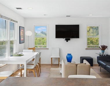 846 Dune Road - Photo Thumbnail 14