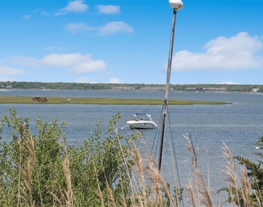 846 Dune Road - Photo Thumbnail 30