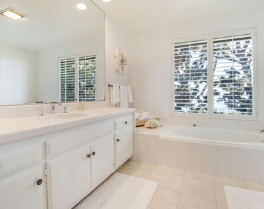 29008 Cliffside Drive - Photo Thumbnail 20