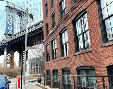 Washington Street - Photo Thumbnail 1