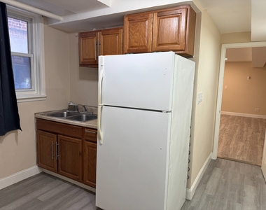 727 Commonwealth Avenue - Photo Thumbnail 3