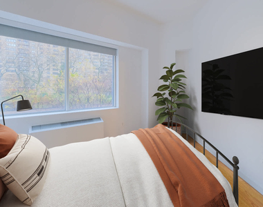 180 Riverside Blvd - Photo Thumbnail 21