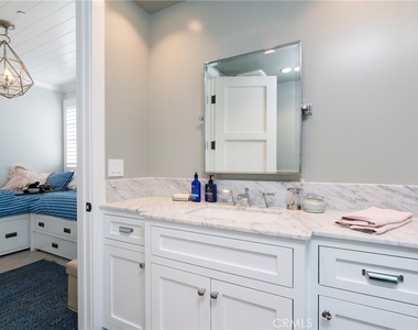 217 Coral Avenue - Photo Thumbnail 20