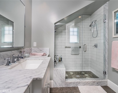 217 Coral Avenue - Photo Thumbnail 19