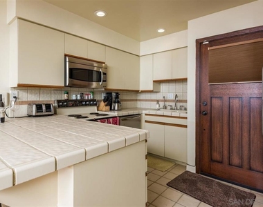 1558 Camino Del Mar - Photo Thumbnail 6