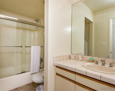 1558 Camino Del Mar - Photo Thumbnail 11