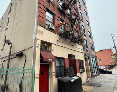 1672 Park Avenue - Photo Thumbnail 14