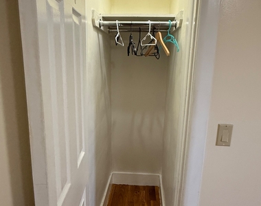1672 Park Avenue - Photo Thumbnail 12