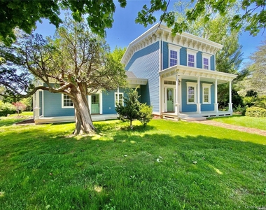 1685 Peconic Lane - Photo Thumbnail 2