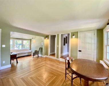 1685 Peconic Lane - Photo Thumbnail 9
