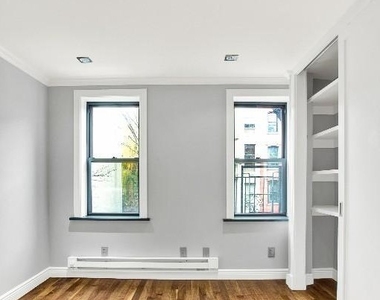 529 East 6th Street - Photo Thumbnail 4