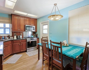 237 E Avenue - Photo Thumbnail 15