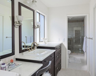 237 E Avenue - Photo Thumbnail 31