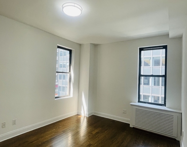 140 East 46th Street , 6M - Photo Thumbnail 5