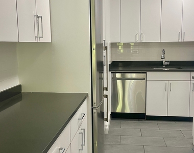 137 East 38th Street, 2E - Photo Thumbnail 3