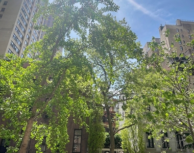137 East 38th Street, 2E - Photo Thumbnail 1