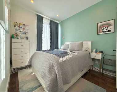 235 Jackson Street - Photo Thumbnail 4