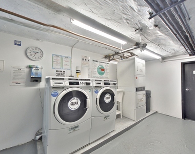 210 East 38th Street - Photo Thumbnail 5