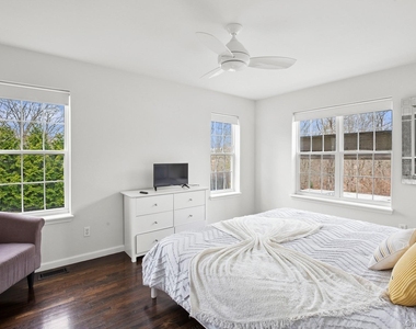 71 Old Canoe Place Road - Photo Thumbnail 13