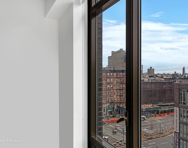 196 Orchard St - Photo Thumbnail 4