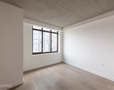 196 Orchard St - Photo Thumbnail 7