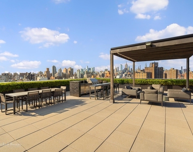 196 Orchard St - Photo Thumbnail 10