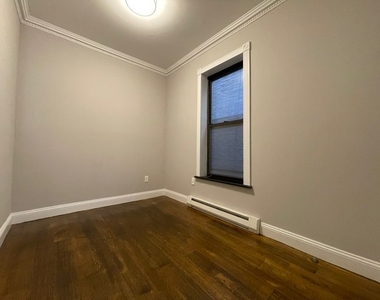 West 103rd Street - Photo Thumbnail 7
