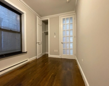 West 103rd Street - Photo Thumbnail 6