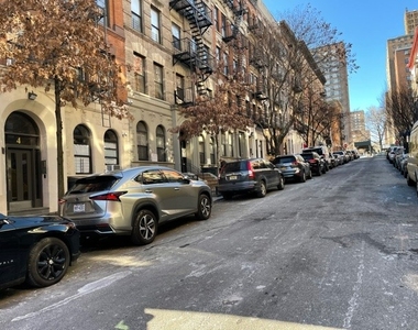 West 103rd Street - Photo Thumbnail 11