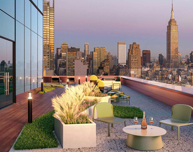 10th Avenue - Photo Thumbnail 1