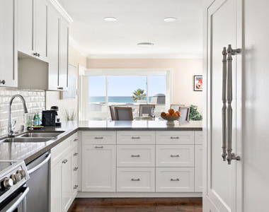 245 Coast Boulevard - Photo Thumbnail 11