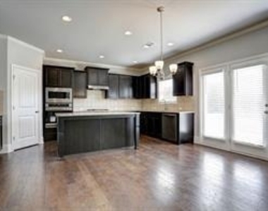 2145 Sorrento Court - Photo Thumbnail 9