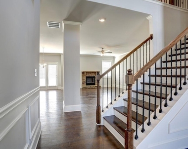 2145 Sorrento Court - Photo Thumbnail 12