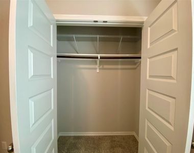 329 Trellis Blvd - Photo Thumbnail 13