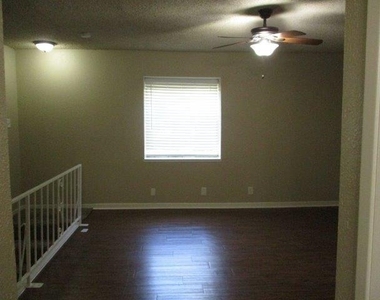 5006 West Wind Trl - Photo Thumbnail 12