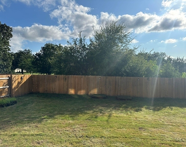 921 Del Raphael Dr - Photo Thumbnail 27
