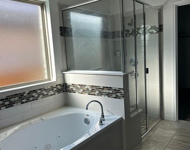 921 Del Raphael Dr - Photo Thumbnail 19