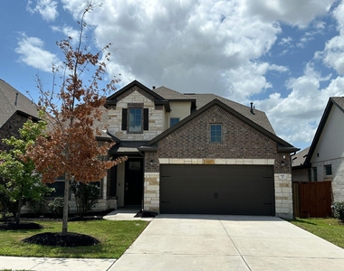 921 Del Raphael Dr - Photo Thumbnail 1