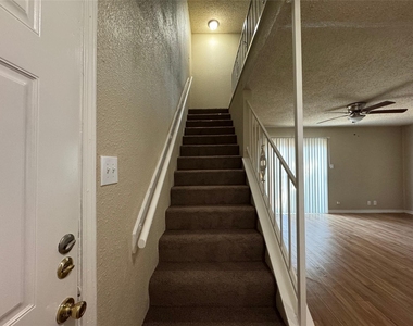 4902 West Wind Trl - Photo Thumbnail 8
