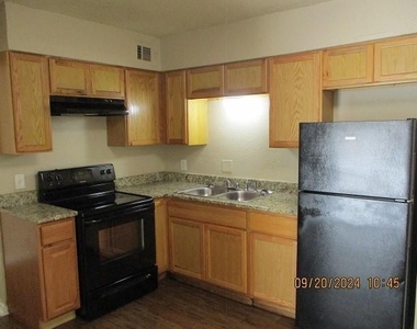 5006 West Wind Trl - Photo Thumbnail 3