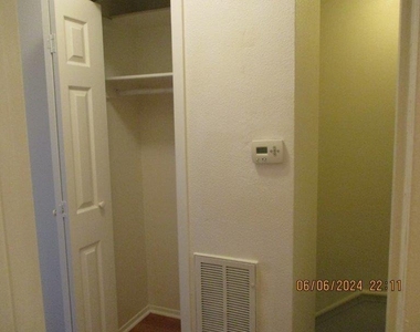4810 West Wind Trl - Photo Thumbnail 8