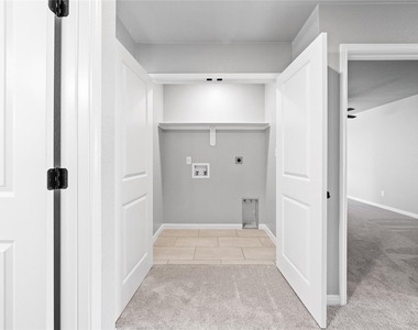 729 Meiomi Dr - Photo Thumbnail 17