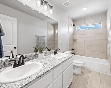 729 Meiomi Dr - Photo Thumbnail 14
